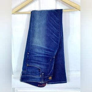 American Eagle Outfitters Skinny Dark wash Jeans w/ Cone Denim and Fade - Sz 8